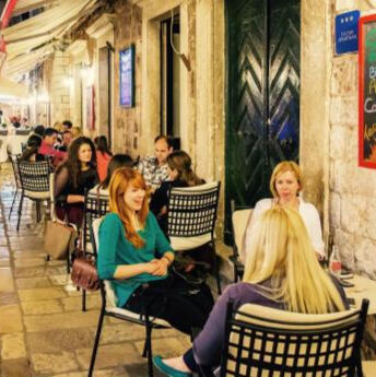 Nearest bar & coffe place!